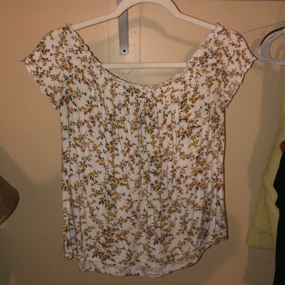 Off-the-shoulder White Floral Top